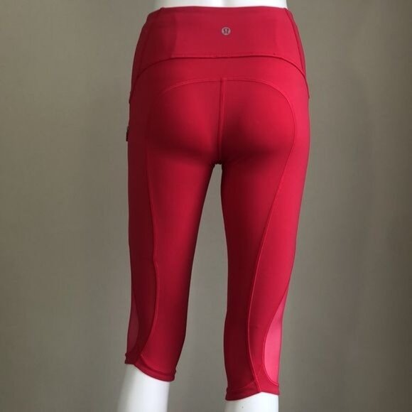 Lululemon Sun Runner Crop in Fuchsia Pink - 2 - Picture 9 of 11
